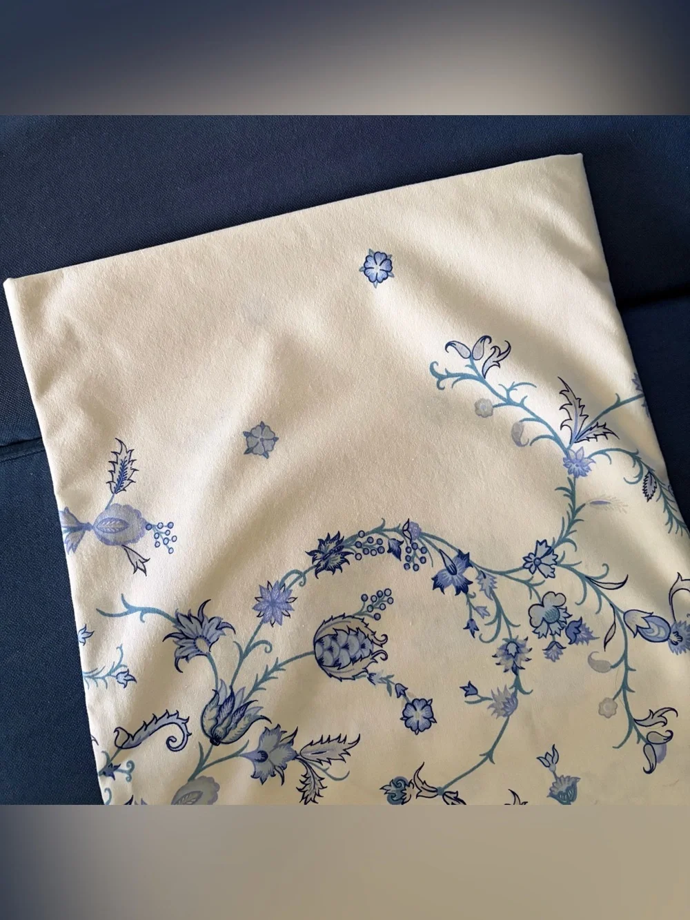Vent Du Sud Blue and White French Tablecloth Teflon Coated Rectangular 92